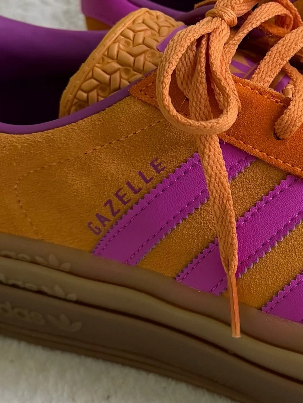 NEW ADIDAS Originals Gazelle Bold Casual Sneakers Flash Orange/Purple Burst Sz 9